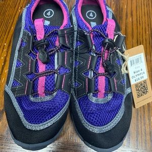 Girls Size 4 WaterShoes BNWT